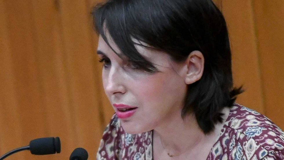 Galicia no renunciará a participar en la industria de defensa y aeroespacial, avanza Lorenzana