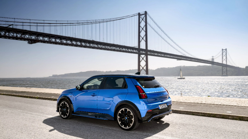 Alpine dispara sus ventas un 54,7% en el primer trimestre impulsado por el A290