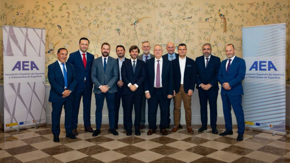 El sector del aluminio alerta al Gobierno del riesgo extremo en el suministro por la crisis de Oriente Medio