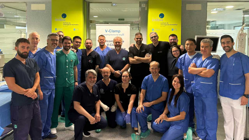 Galicia se convierte en el epicentro mundial de la cirugía mitral veterinaria