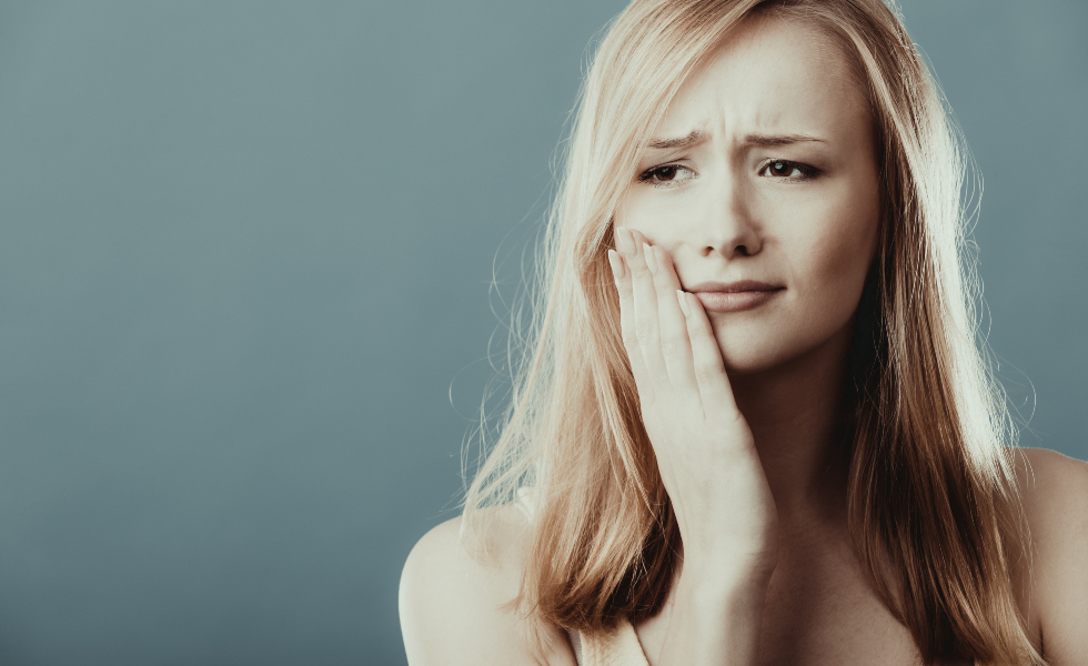 El estrés impacta más en la salud bucodental de mujeres, jóvenes adultos y habitantes de grandes ciudades