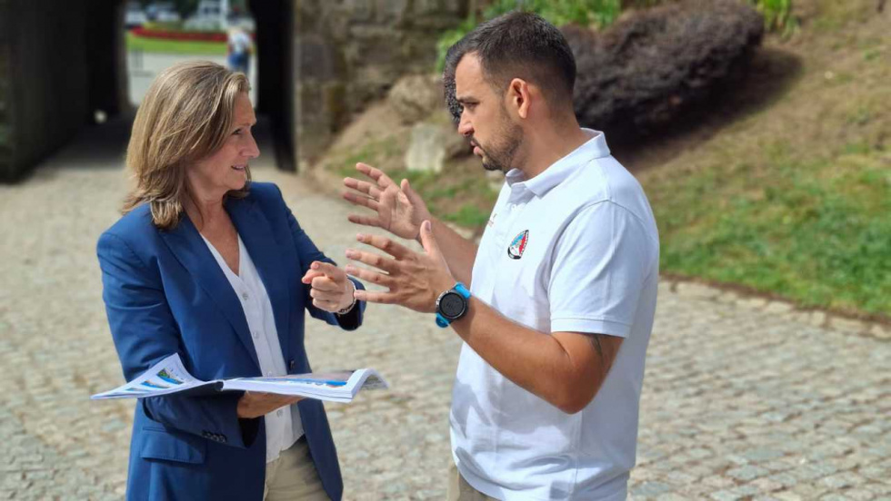 Luisa Sánchez conoce sobre el terreno las novedades del Rally Rías Baixas