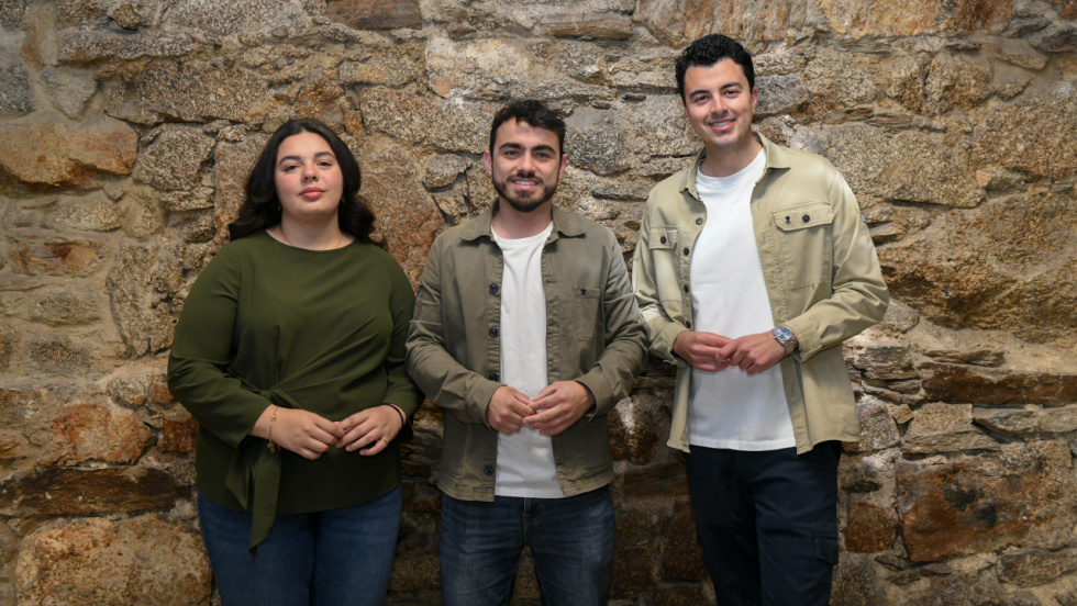 Raúl Santamaría presenta su equipo para liderar Novas Xeracións en Pontevedra