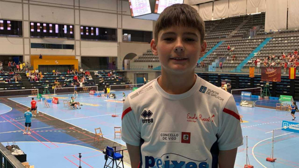 El viguesa Álvaro Gómez, campeón de España Sub 15 con la selección gallega de bádminton
