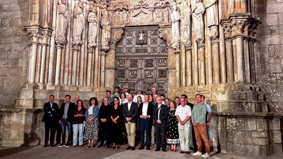 La Catedral de Tui vuelve a brillar en la noche con una iluminación más eficiente y sostenible