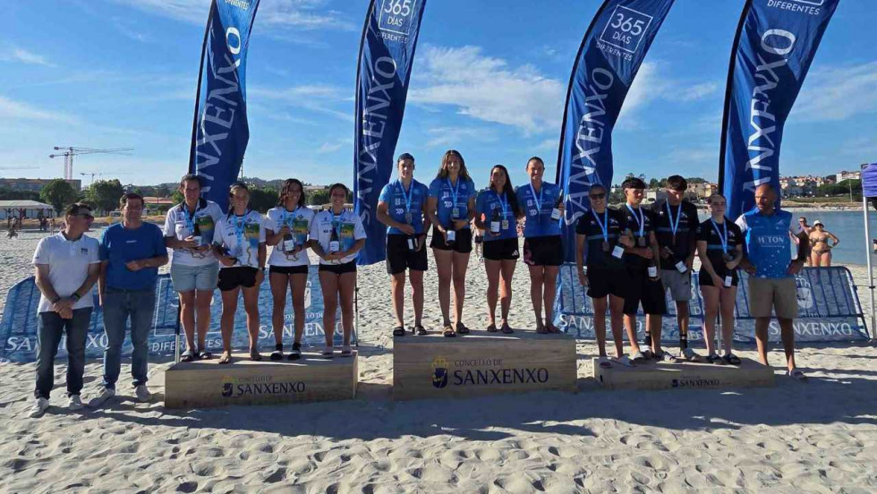 El Club Ría de Betanzos se proclama vencedor del II Trofeo Piragüismo Vila de Portonovo