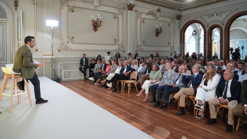 El gobierno de la Deputación hace balance de tres años de gestión ante alcaldes y sociedad civil