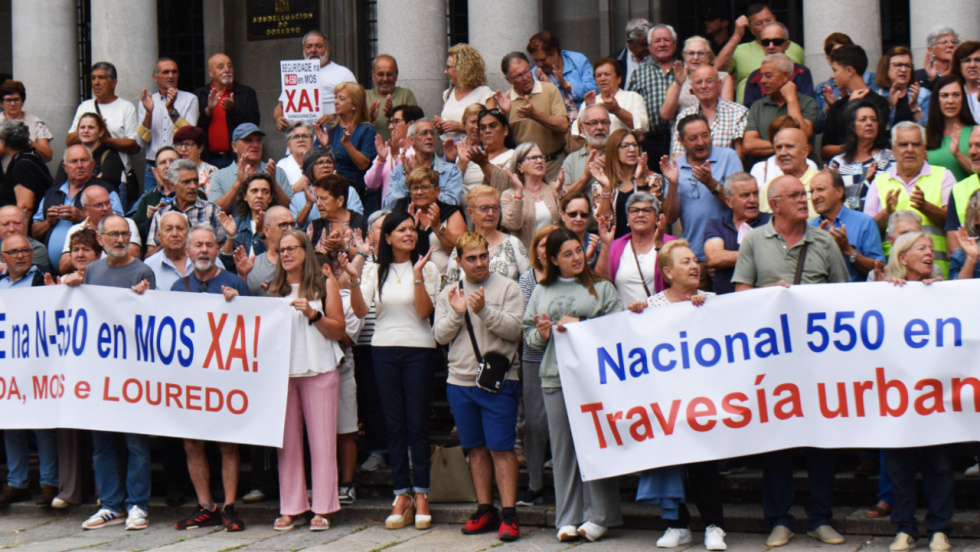 La comisión de la N-550 planta cara al Gobierno: 
