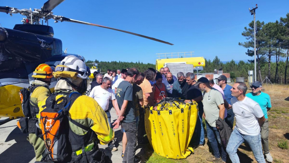 Medio Rural y Finsa formaron en prevención de incendios en Campiño, Toén y Monforte
