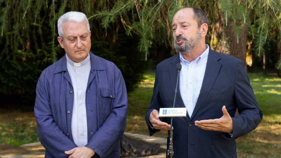 El Camiño de Santiago crece un 28% en temporada media y refuerza el control de flujos en la Catedral