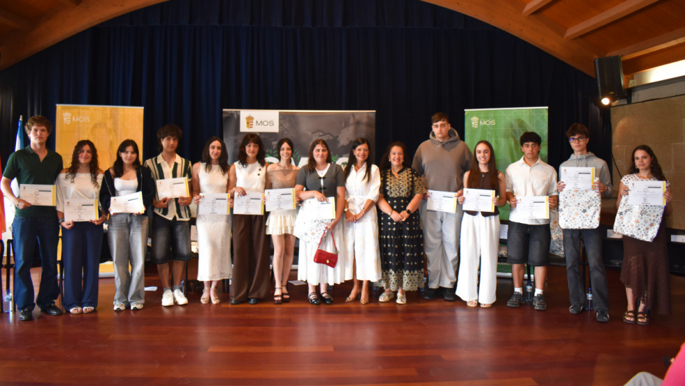 Mos reconoce la excelencia educativa del alumnado