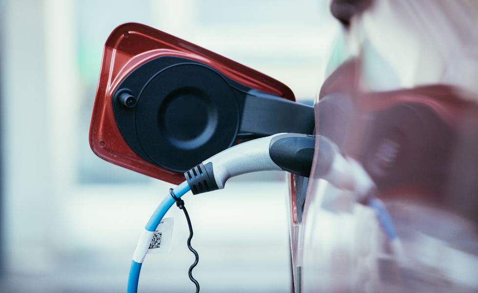 La carga ultrarrápida de coches eléctricos plantea nuevos retos para la durabilidad de las baterías y su reciclaje