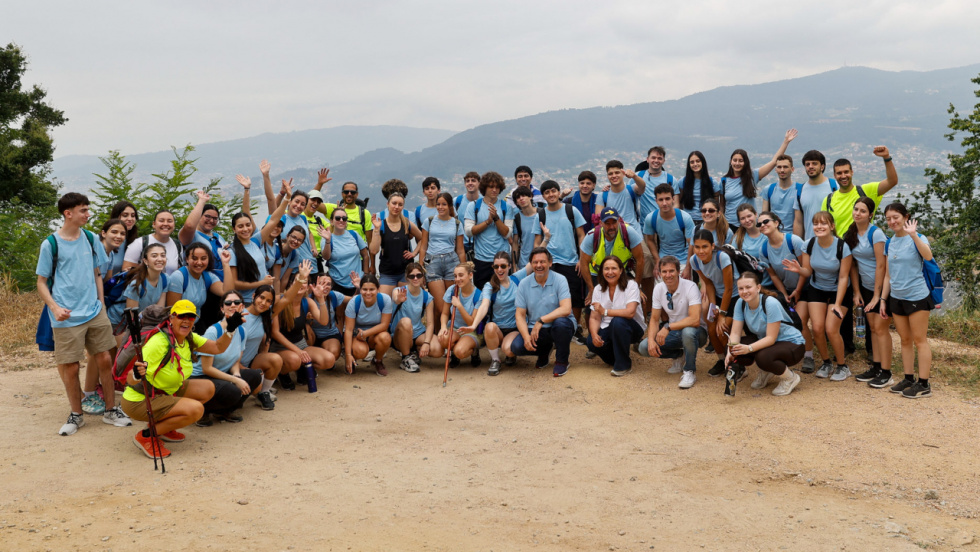 Un centenar de jóvenes gallegos del exterior inicia el Camino con el programa 'Conecta con Galicia'