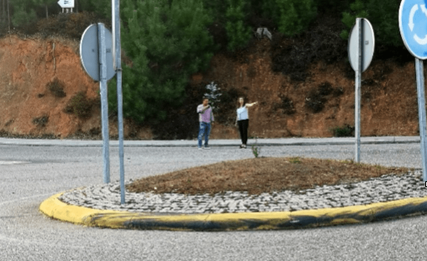 A Alcaldesa Marta Valcárcel co Concelleiro de Obras Ernesto Groba na rotonda da PO 403.