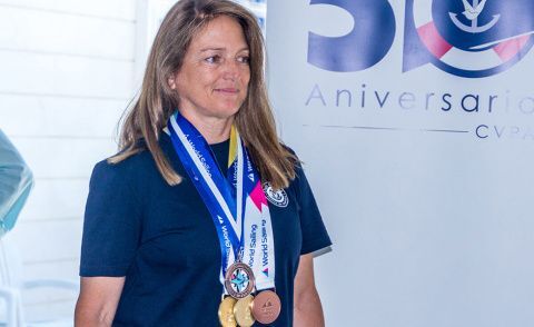 Violeta del Reino campeona del mundo de Hansa 303.