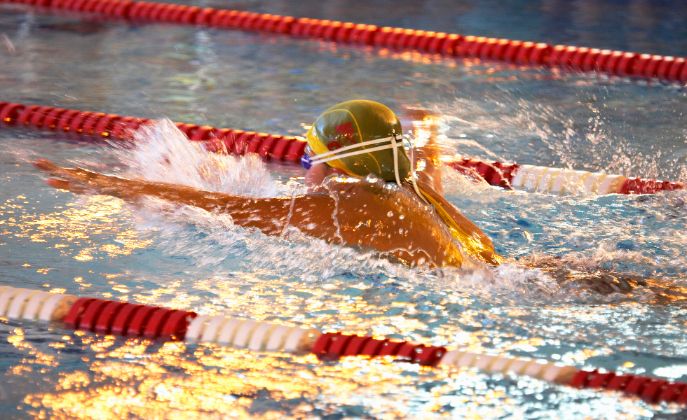 El Club Natación Mos abre sus puertas en septiembre para captar jóvenes talentos