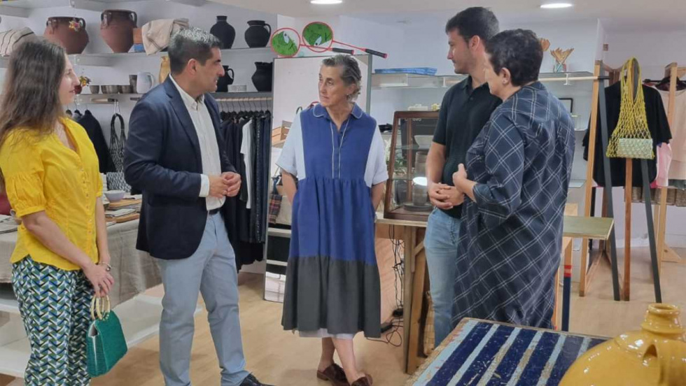Impulso a la artesanía gallega en una tienda efímera en Sanxenxo