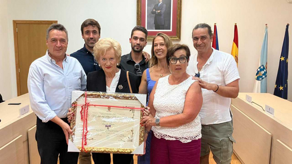 'Tilducha' recibe el Lazo de Honor de Baiona