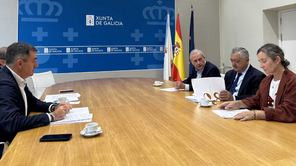 La Xunta estudia con los Consejos Sociales medidas para reforzar su trabajo