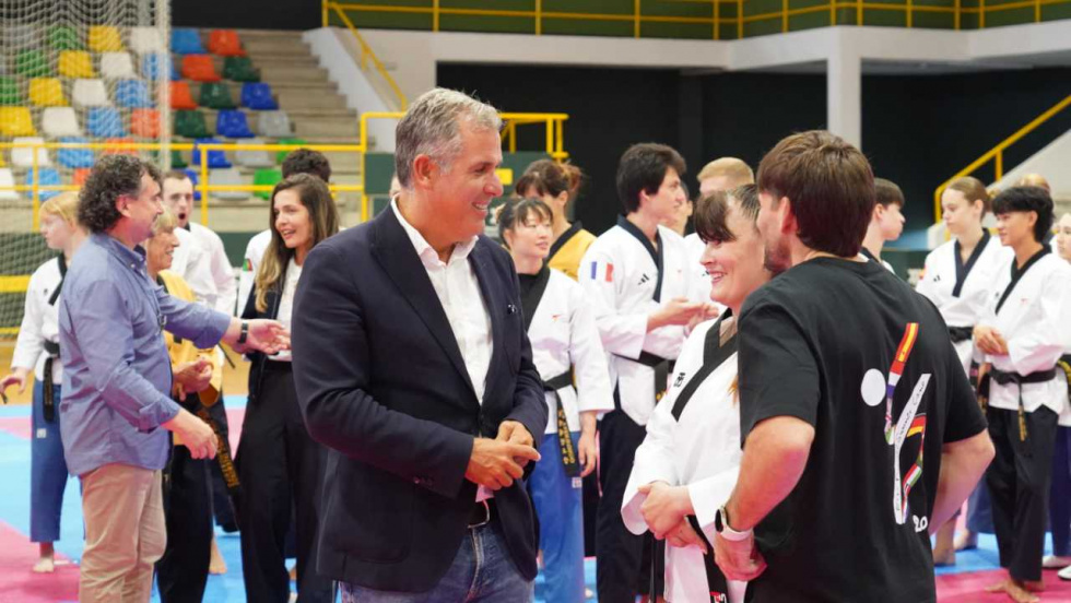 Deportistas de diez países se preparan para el Mundial en el Príncipe Felipe