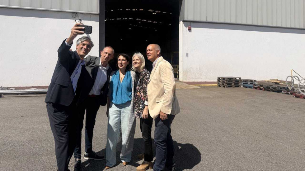 Lorenzana invita a Thune Eureka a la estrategia de defensa y aeroespacio