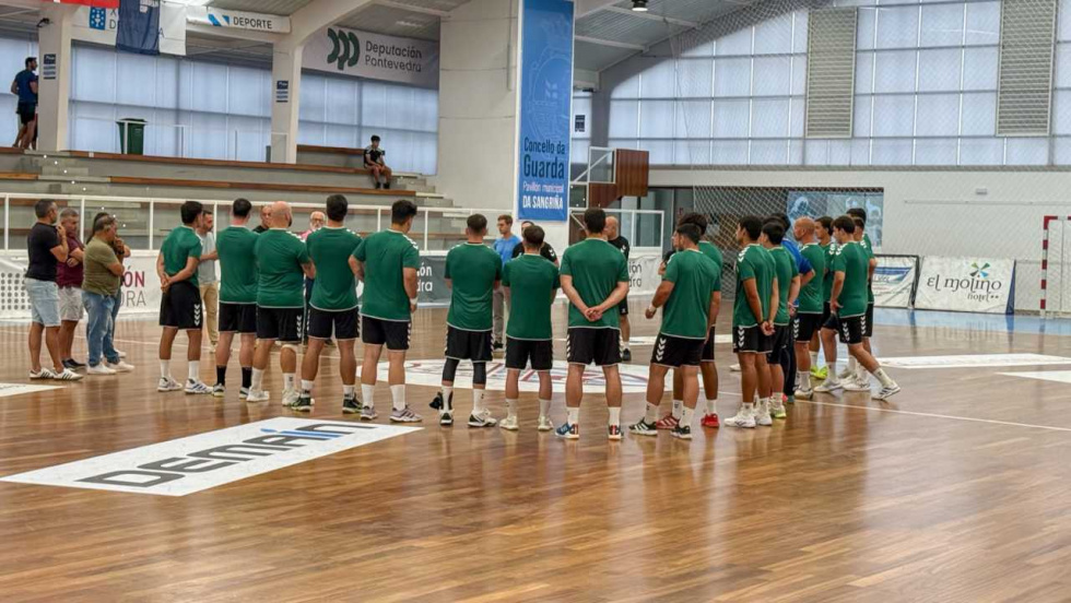 El Atlético Novás sigue en busca de un nuevo patrocinador principal
