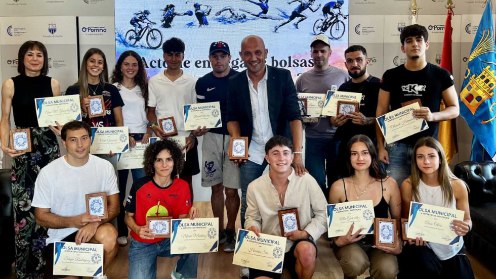 O Porriño entrega sus primeras becas a 14 deportistas de élite
