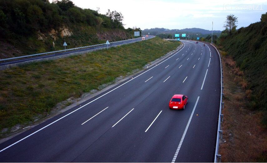 Imaxe da AG-57 que une Puxeiros co Val Mi&ntilde;or