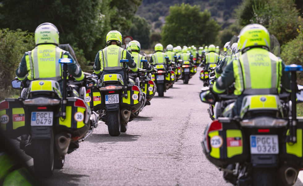 La Guardia Civil homenajeará durante La Vuelta a un agente fallecido recientemente