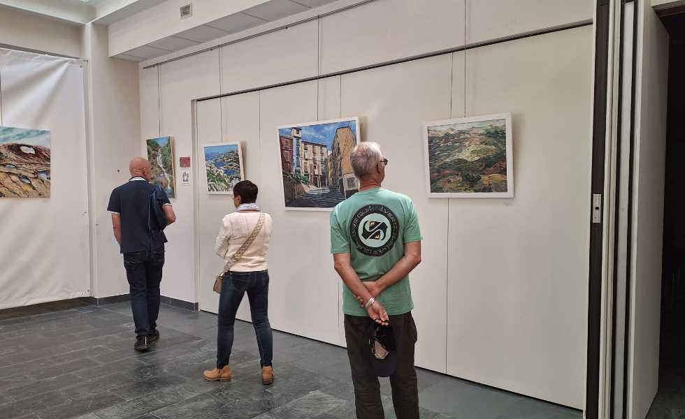 Natalia Golovastikova expone sus paisajes en la Casa dos Alonso
