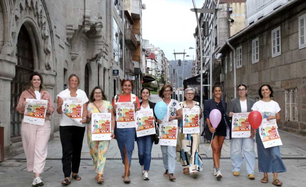 Una veintena de comercios sacan su stock en la XXXII edición de Merca na Rúa en O Porriño