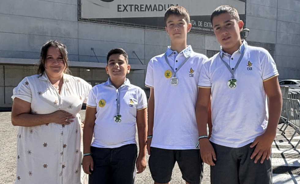 Alumnado del Colegio Lar culmina entre los diez mejores de España en Robótica