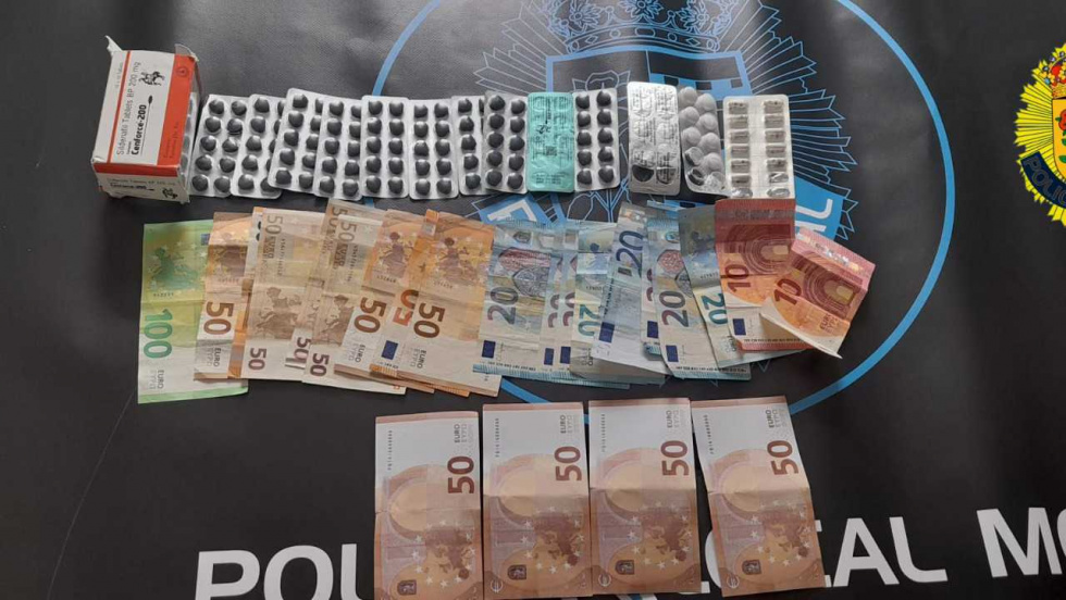 Detenido en Mos con 110 pastillas y billetes falsos