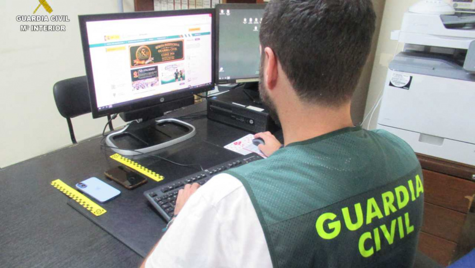 Tres investigados por hurtos de móviles en el festival de Sanxenxo