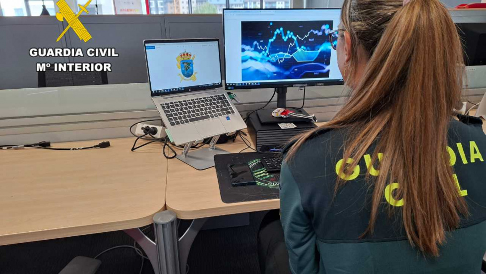 La Guardia Civil bloquea 46.000 euros en una estafa con 'stablecoins'
