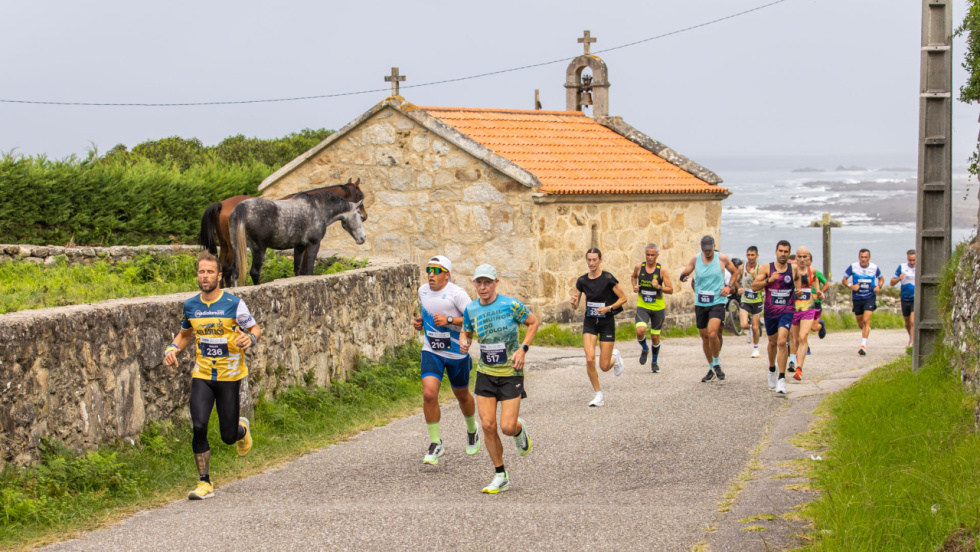 Alice Finot y Iván Roade brillan en la 15K do Atlántico con victorias contundentes