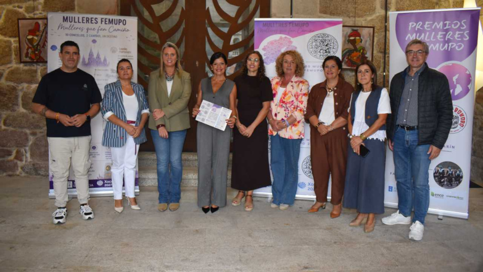 Mos exhibe el talento femenino gallego a través del Camino