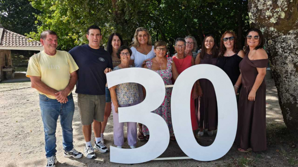 Val da Louriña celebra tres décadas de vida asociativa en Mos
