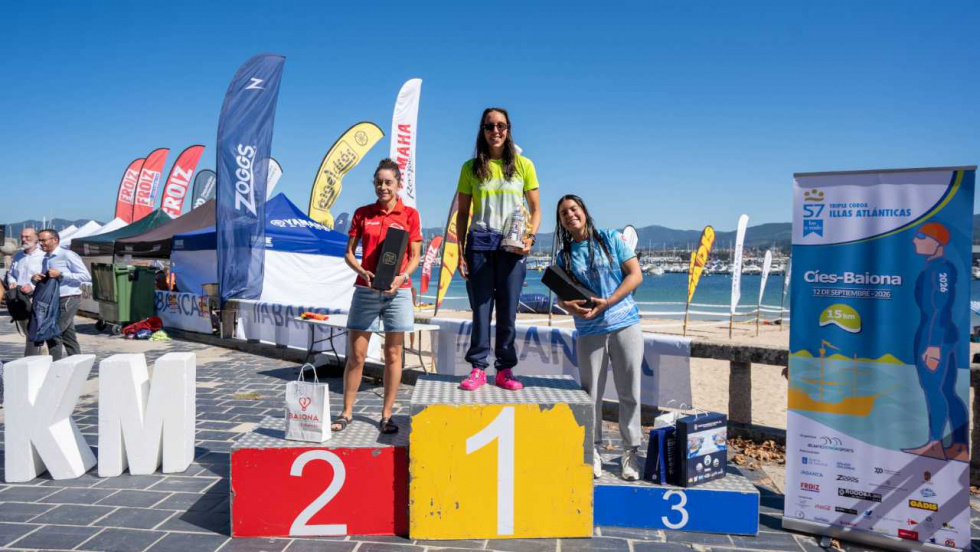Marrero y Sánchez conquistan la Triple Corona entre Cíes y Baiona