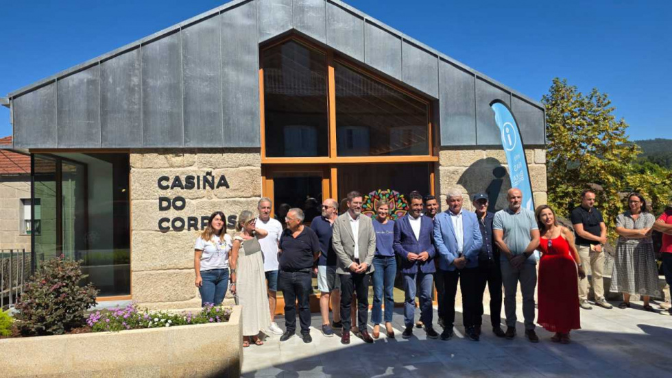 Ponteareas estrena su nueva Oficina de Turismo y la Casiña del Corpus