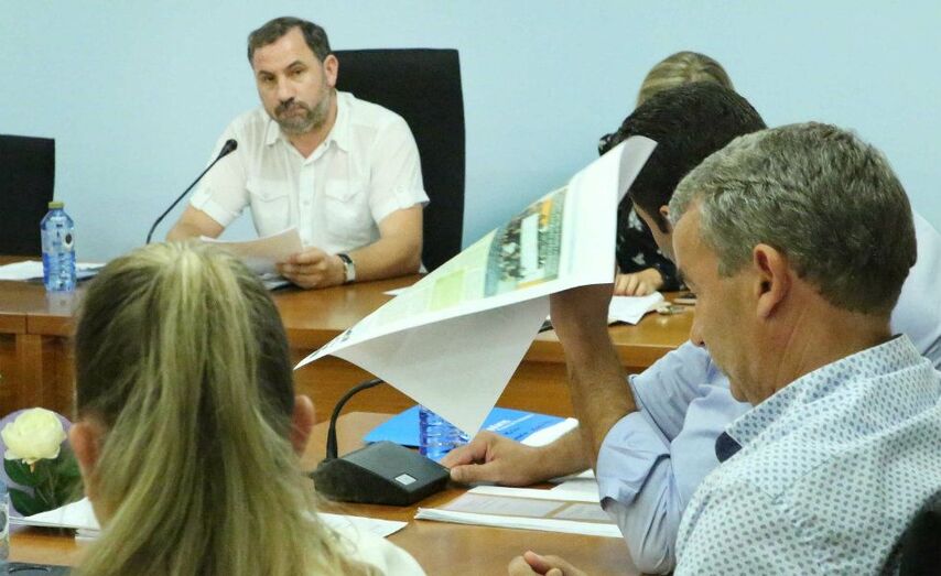 OO Alcalde durante o Pleno do 1-O / A. Hern&aacute;ndez