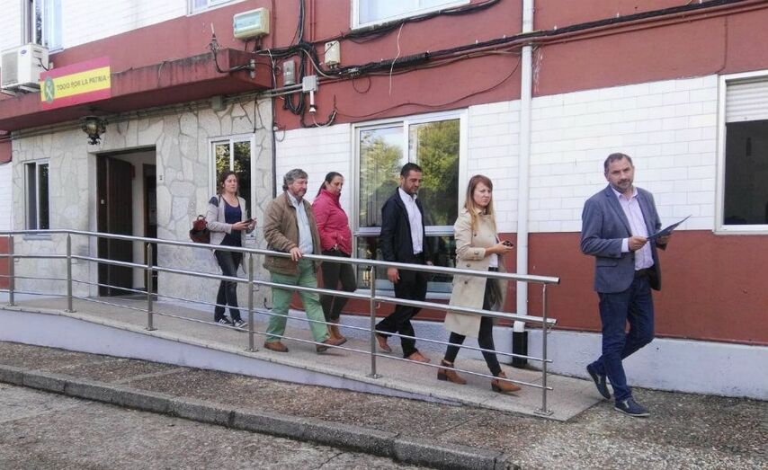 A imaxe de Besada saindo do cuartel da Garda Civil que foi remitida aos medios de comunicaci&oacute;n dende o gabinete de prensa do Concello