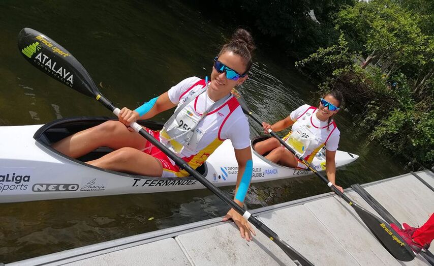 Una veintena de palistas gallegos compiten en el mundial maratón