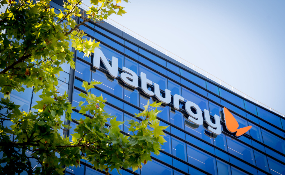 Naturgy reporta un beneficio récord mientras aumenta la presión sobre la calidad de su suministro eléctrico