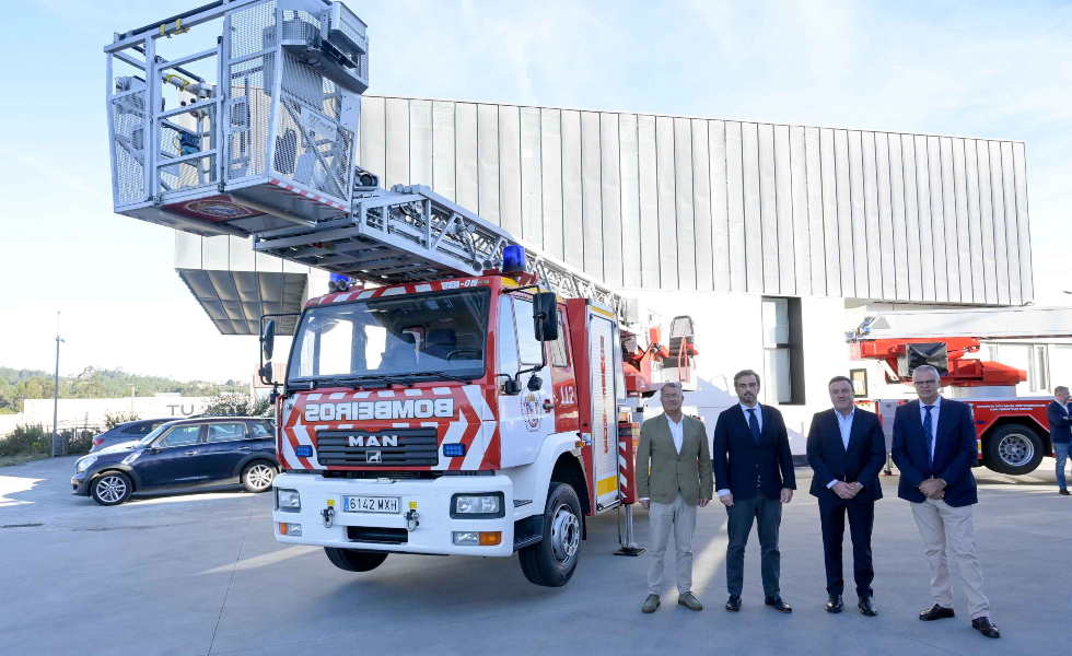 El Consorcio Contraincendios de A Coruña adquiere dos autoescalas de 32 metros