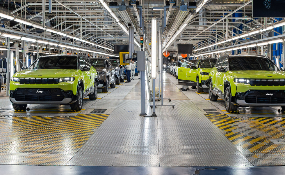 Jeep inicia en Italia la producción del nuevo Compass con hasta 650 km de autonomía eléctrica
