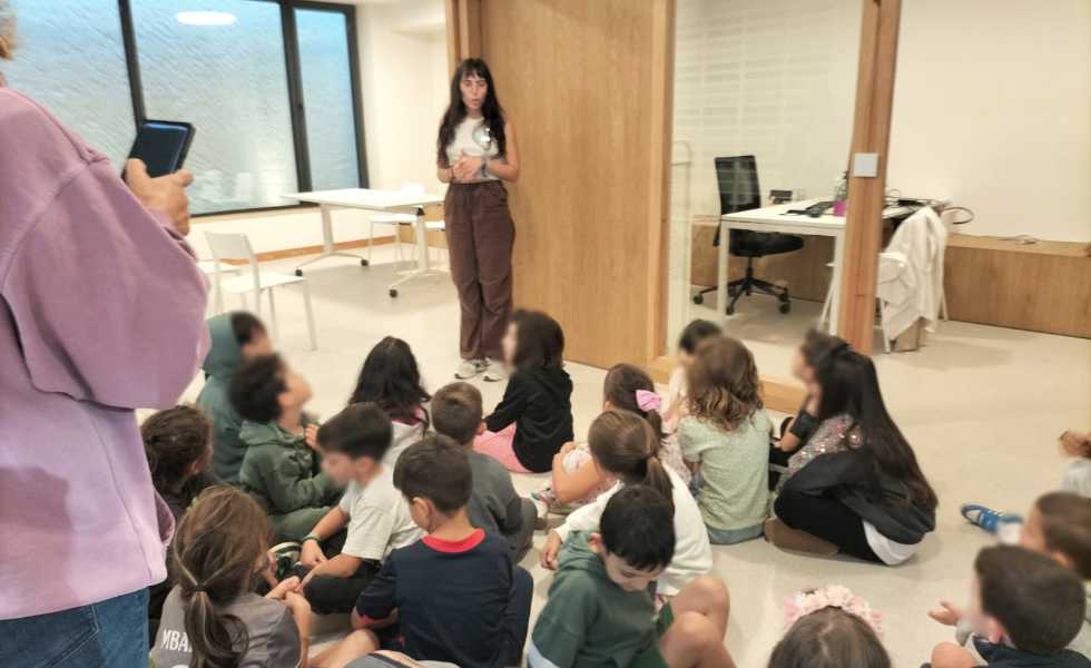 Más de 700 estudiantes de Tomiño descubren el Espazo Isaura Gómez