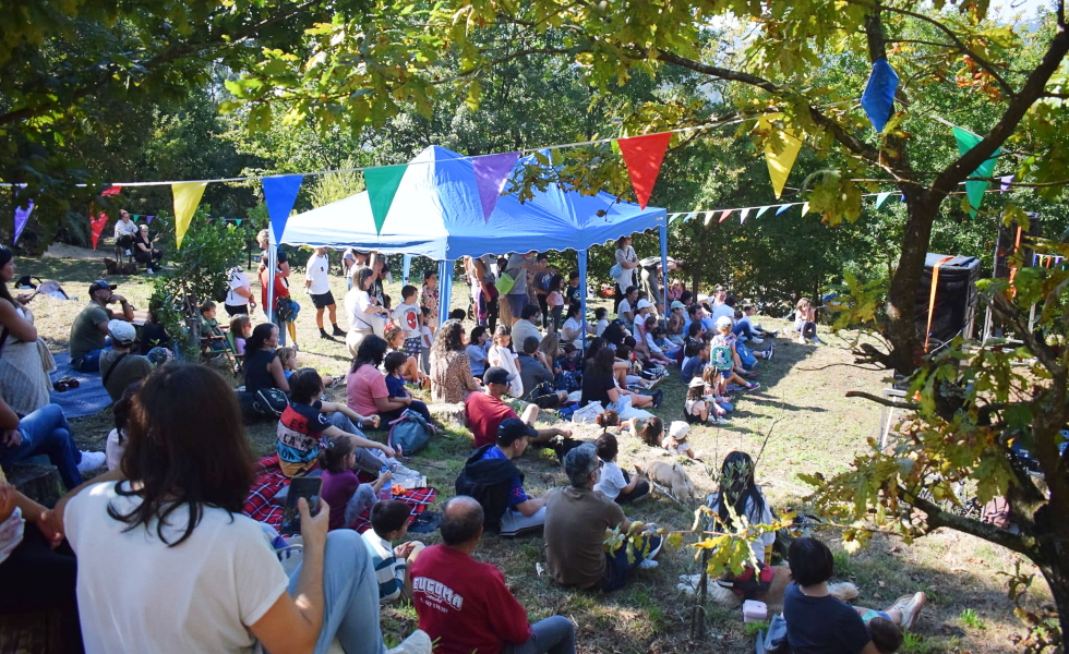 Alfacuca Picnic reúne a más de 2.000 personas en una fiesta del rural gallego