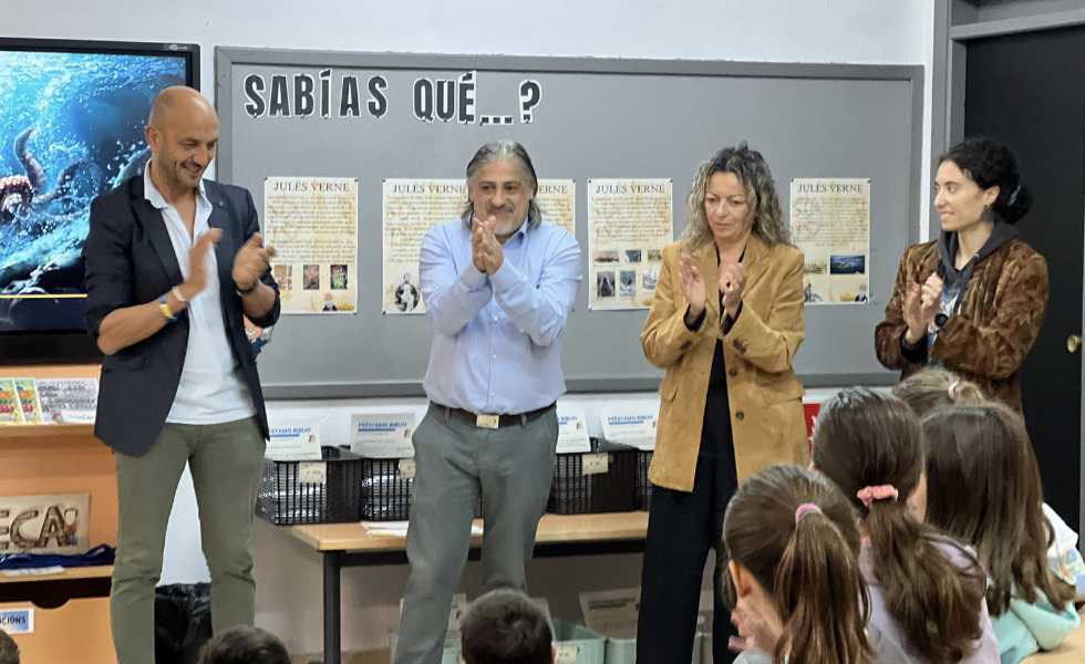 El CEIP de Atios celebra el Día de las Bibliotecas con la reapertura de su sala de lectura