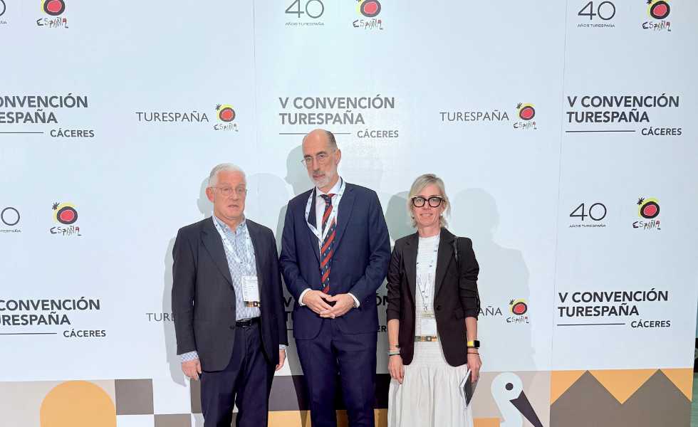 Rías Baixas despliega su potencial turístico en la gran cita nacional del sector